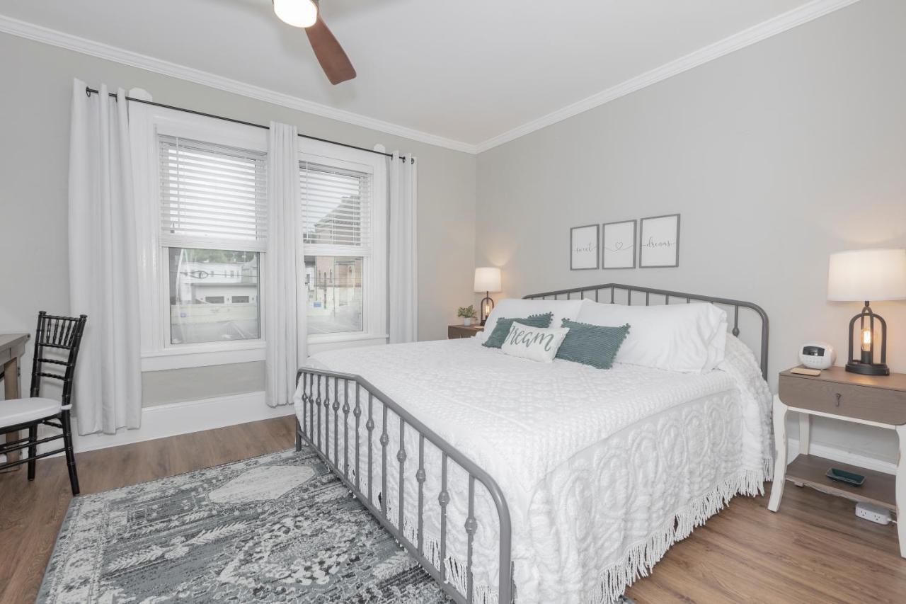 In The Heart Of Little Italy! Free Parking! Apartman Cleveland Kültér fotó