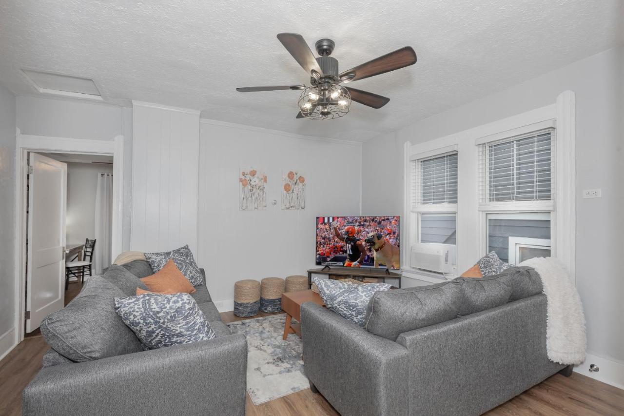In The Heart Of Little Italy! Free Parking! Apartman Cleveland Kültér fotó